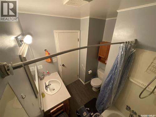 62 Andrews Crescent, Regina, SK - Indoor Photo Showing Bathroom