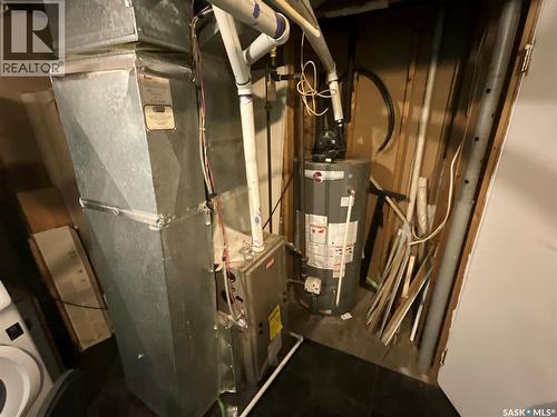 62 Andrews Crescent, Regina, SK - Indoor Photo Showing Basement