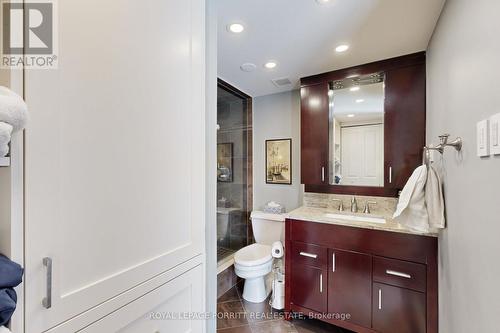 #2005 - 1400 Dixie Road, Mississauga, ON - Indoor Photo Showing Bathroom