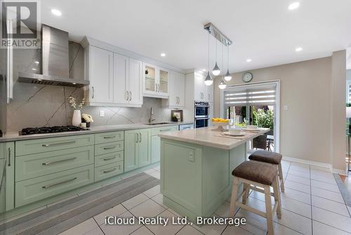 4758 Allegheny Road, Mississauga, ON - Indoor Photo Showing Kitchen With Upgraded Kitchen