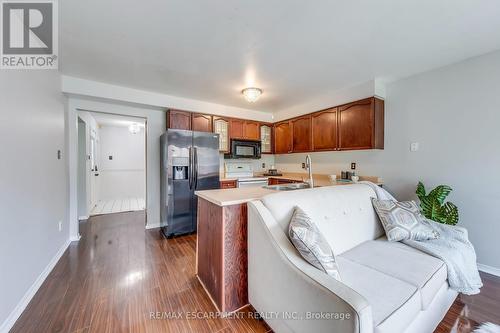 1157 Charminster Crescent, Mississauga, ON - Indoor Photo Showing Kitchen