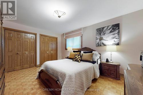 7737 Mount Carmel Boulevard, Niagara Falls, ON - Indoor Photo Showing Bedroom