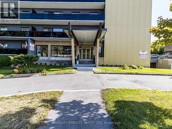 605 - 1651 VICTORIA PARK AVENUE  Toronto, ON M1R 1P9