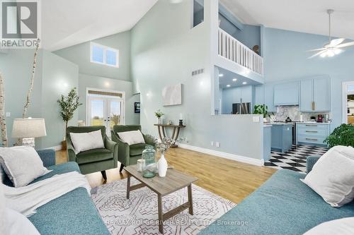 9138 Danforth Road E, Cobourg, ON - Indoor Photo Showing Living Room