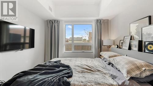 106 - 3998 Victoria Avenue, Lincoln (Lincoln-Jordan/Vineland), ON - Indoor Photo Showing Bedroom