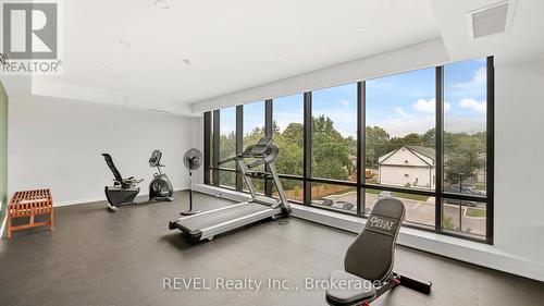 106 - 3998 Victoria Avenue, Lincoln (Lincoln-Jordan/Vineland), ON - Indoor Photo Showing Gym Room