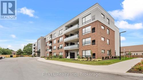 106 - 3998 Victoria Avenue, Lincoln (Lincoln-Jordan/Vineland), ON - Outdoor With Facade