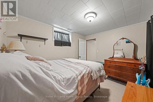 423 King Street E, Wellington North (Mount Forest), ON - Indoor Photo Showing Bedroom