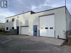 494 MASSEY ROAD  Guelph (Willow West/Sugarbush/West Acres), ON N1K 1B4