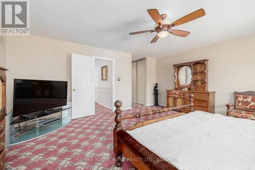 1106 Ridge Valley Drive, Oshawa (Pinecrest), ON - Indoor Photo Showing Bedroom