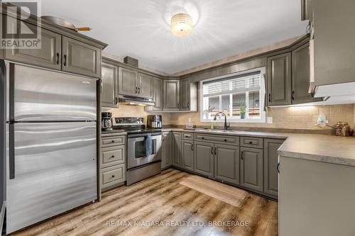5 Wellandvale Drive, Welland (N. Welland), ON - Indoor Photo Showing Kitchen