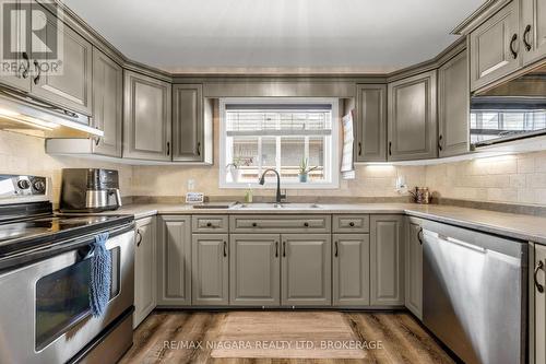 5 Wellandvale Drive, Welland (N. Welland), ON - Indoor Photo Showing Kitchen With Double Sink