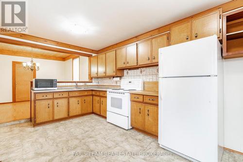 175 Mary Street, Orillia, ON - Indoor Photo Showing Kitchen