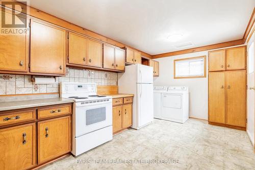 175 Mary Street, Orillia, ON - Indoor Photo Showing Kitchen