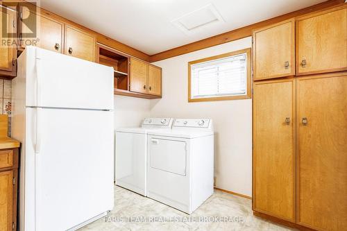 175 Mary Street, Orillia, ON - Indoor Photo Showing Laundry Room