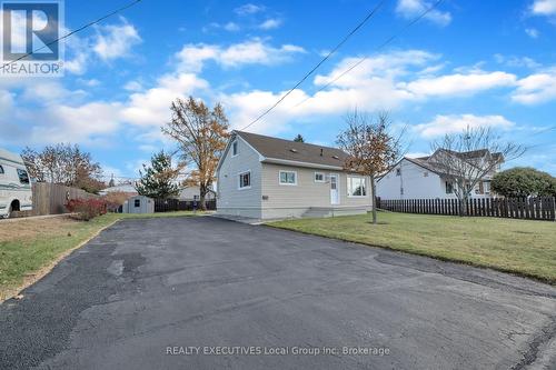 198 LEE AVENUE  North Bay (Ferris), ON P1A 2K3