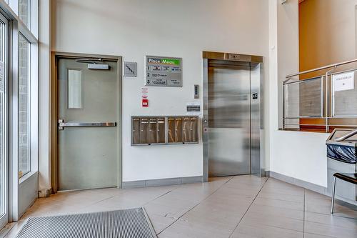 Hall d'entrée/Vestibule - 202-256 Rue De Montigny, Saint-Jérôme, QC - Indoor Photo Showing Other Room