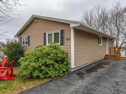22A Towerview Drive  Fleming Heights, NS B3P 1E9