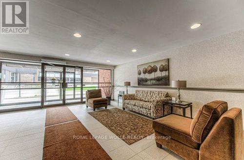 303 - 20 Ellen Street E, Kitchener, ON - Indoor