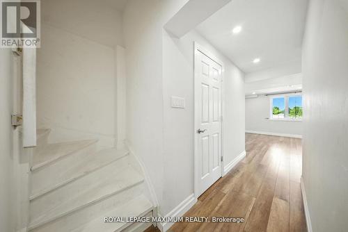 80 Cauthers Crescent, New Tecumseth, ON - Indoor Photo Showing Other Room