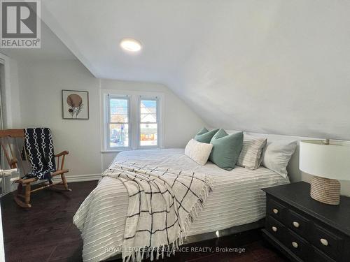 248 Dufferin Avenue, Quinte West (Trenton Ward), ON - Indoor Photo Showing Bedroom