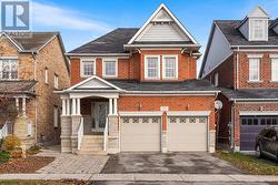 32 DOWNY EMERALD DRIVE  Bradford West Gwillimbury, ON L3Z 0E8
