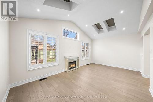 32 Downy Emerald Drive, Bradford West Gwillimbury, ON - Indoor With Fireplace