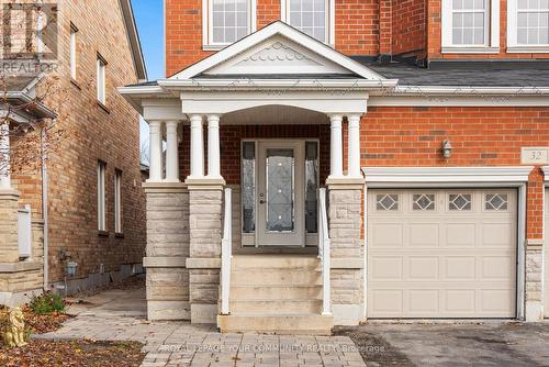 32 Downy Emerald Drive, Bradford West Gwillimbury, ON - Outdoor