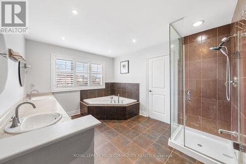 32 Downy Emerald Drive, Bradford West Gwillimbury, ON - Indoor Photo Showing Bathroom