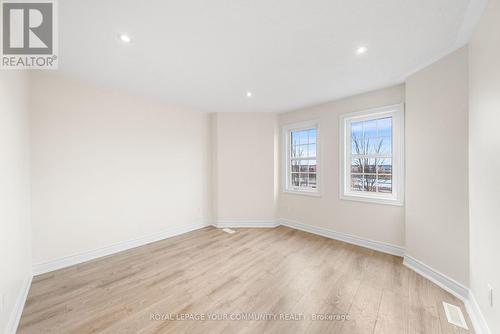 32 Downy Emerald Drive, Bradford West Gwillimbury, ON - Indoor Photo Showing Other Room