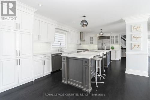 9170 Sideroad 27, Erin, ON - Indoor Photo Showing Kitchen With Upgraded Kitchen