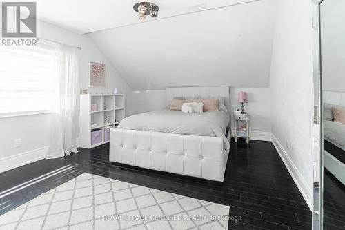 9170 Sideroad 27, Erin, ON - Indoor Photo Showing Bedroom