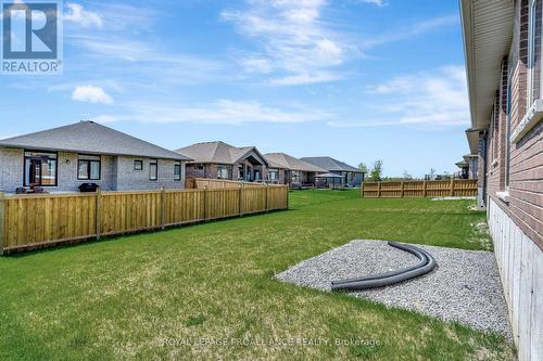 15 Andrew Crescent, Quinte West (Murray Ward), ON - Outdoor