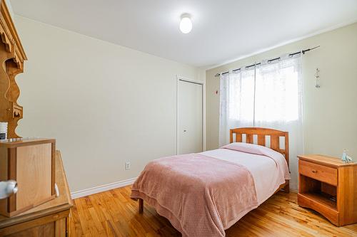 Chambre à coucher - 42 Route 335, Saint-Lin/Laurentides, QC - Indoor Photo Showing Bedroom