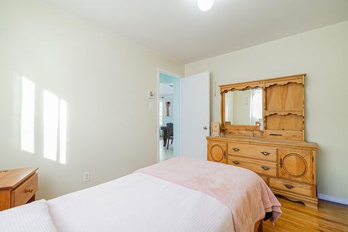 Chambre à coucher - 42 Route 335, Saint-Lin/Laurentides, QC - Indoor Photo Showing Bedroom