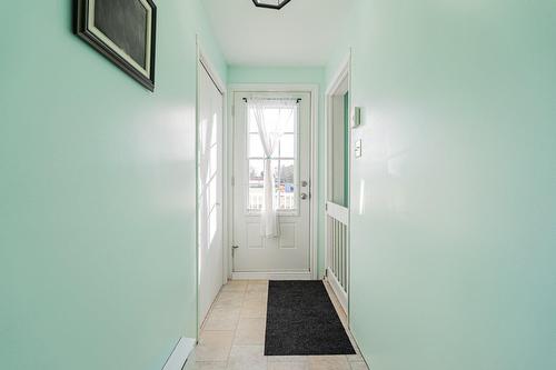 Hall d'entrée/Vestibule - 42 Route 335, Saint-Lin/Laurentides, QC - Indoor Photo Showing Other Room