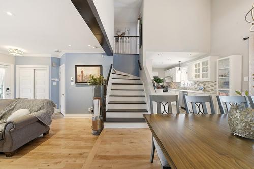 Staircase - 17 Rue Des Perdrix, Saint-Basile-Le-Grand, QC - Indoor