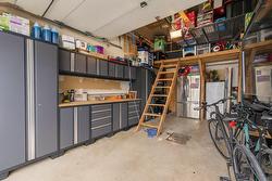 Garage - 