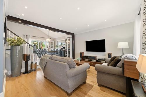 Living room - 17 Rue Des Perdrix, Saint-Basile-Le-Grand, QC - Indoor Photo Showing Living Room