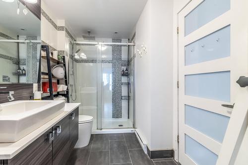 Bathroom - 1102-1150 Rue St-Denis, Montréal (Ville-Marie), QC - Indoor Photo Showing Bathroom