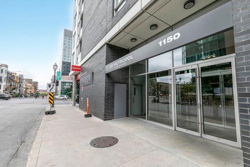 Exterior entrance - 1102-1150 Rue St-Denis, Montréal (Ville-Marie), QC - Outdoor