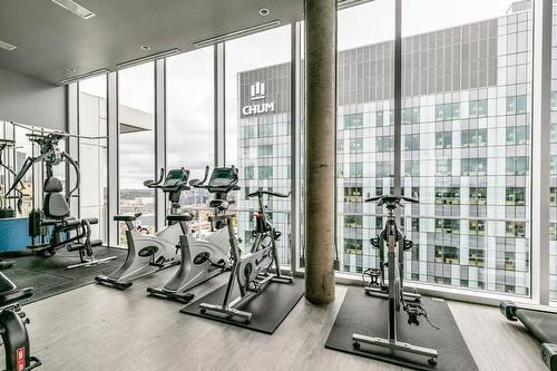Exercise room - 1102-1150 Rue St-Denis, Montréal (Ville-Marie), QC - Indoor Photo Showing Gym Room