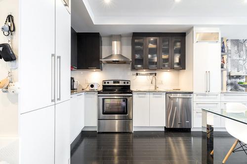 Kitchen - 1102-1150 Rue St-Denis, Montréal (Ville-Marie), QC - Indoor Photo Showing Kitchen With Upgraded Kitchen