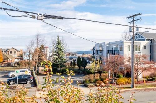 201-327 Prideaux St, Nanaimo, BC - Outdoor With View