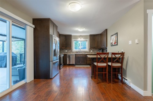 10115 South Dr, Port Alberni, BC 