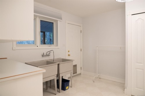 37189 Schooner Way, Pender Island, BC 