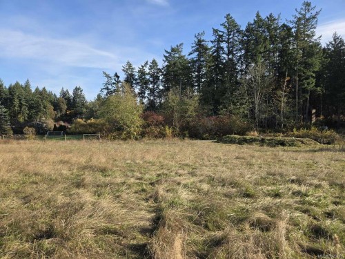 1216 Clayton Rd, North Saanich, BC 