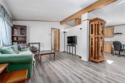 1-2200 Lambert Dr  Courtenay, BC V9N 9E1