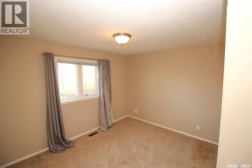 406 Main Street, Climax, SK - Indoor Photo Showing Other Room