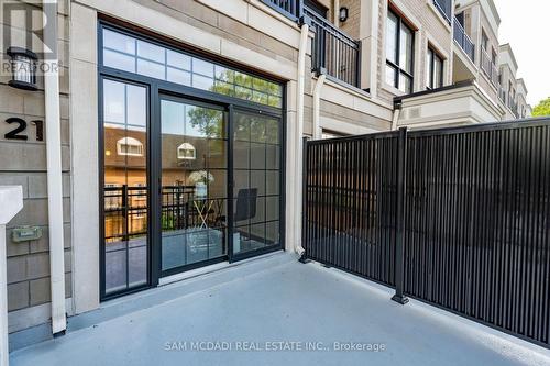 21 - 95 Brookfield Road, Oakville, ON - Outdoor With Balcony
